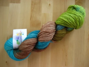 Paca-pod yarn